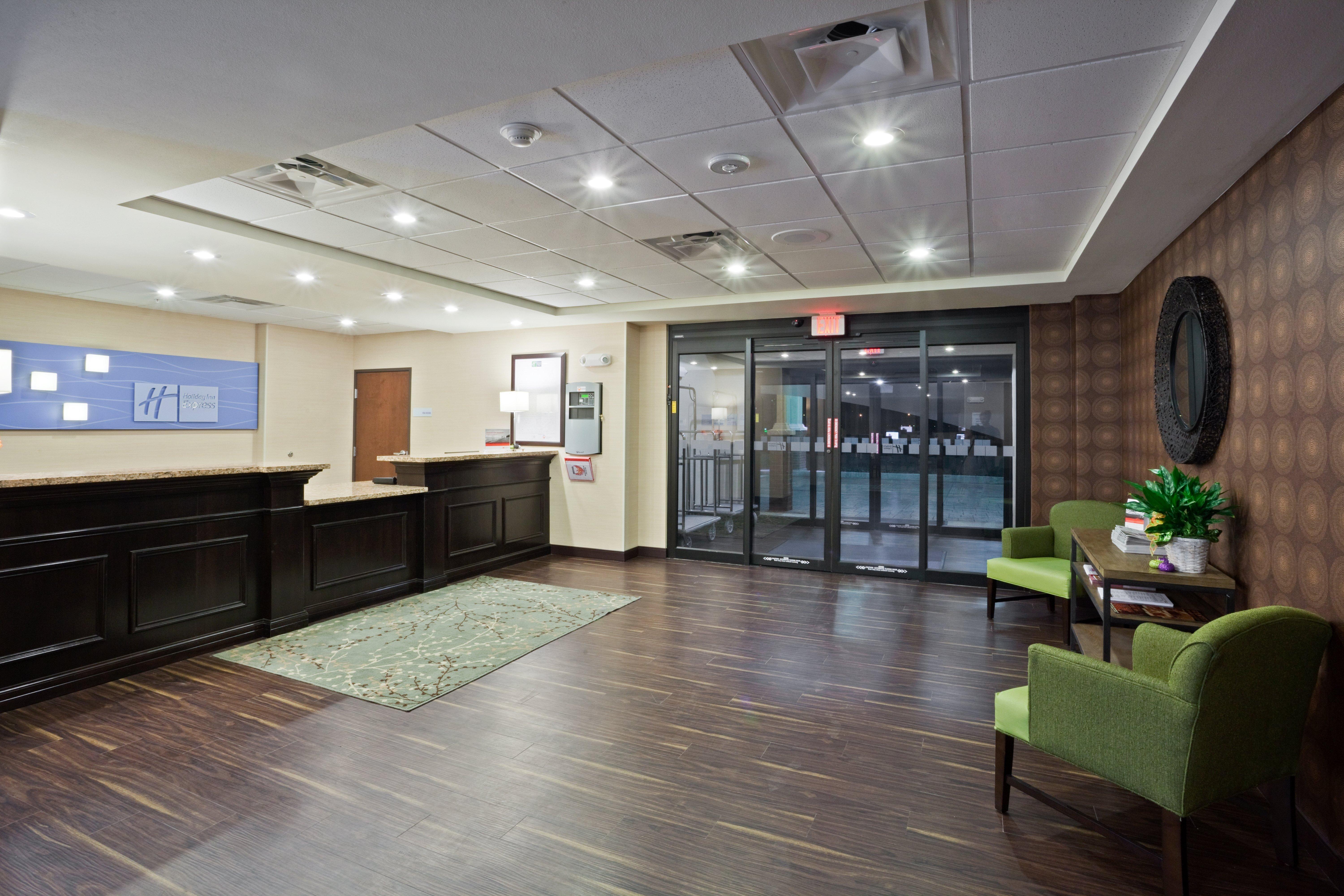 Holiday Inn Express & Suites Deming Mimbres Valley By Ihg Exterior photo